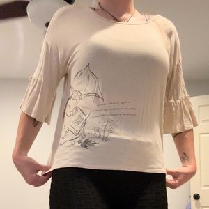 Disney Winnie the Pooh top, size M, stretchy comfortable material, tan color